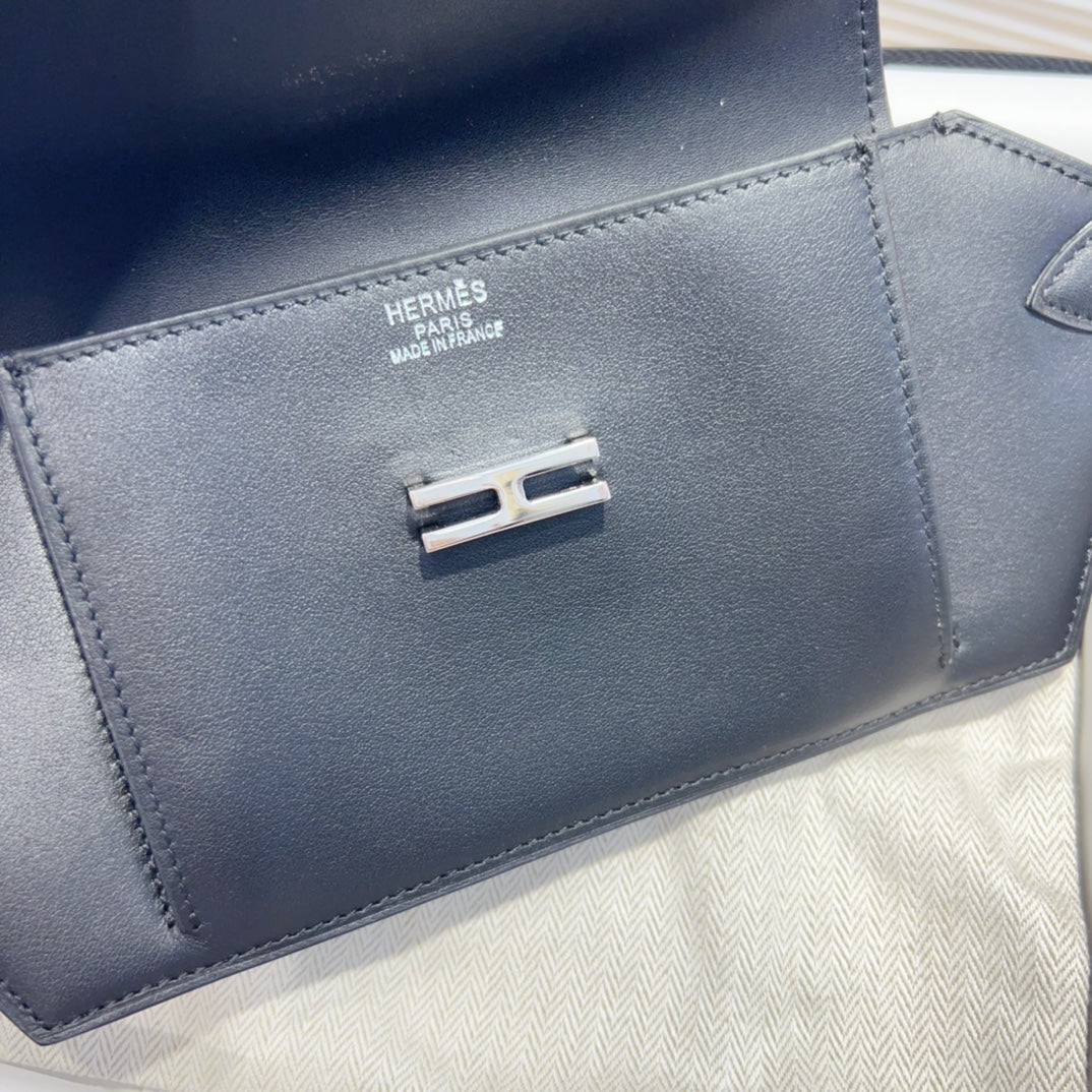 elan pocket 30 belt dark blue bag - Product Image 4