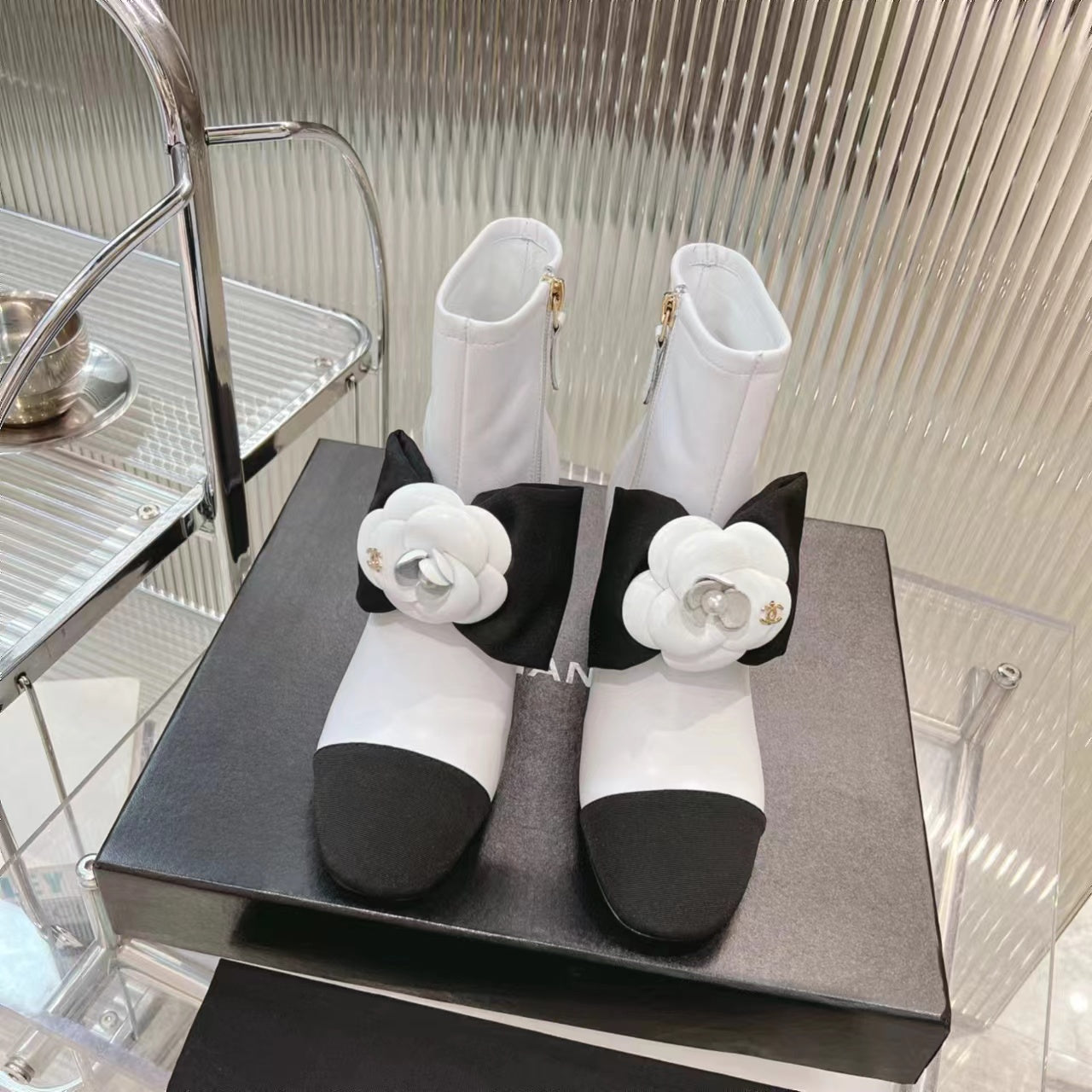 CC Short Boots 60mm White Camellia Cowhide - Product Image 6