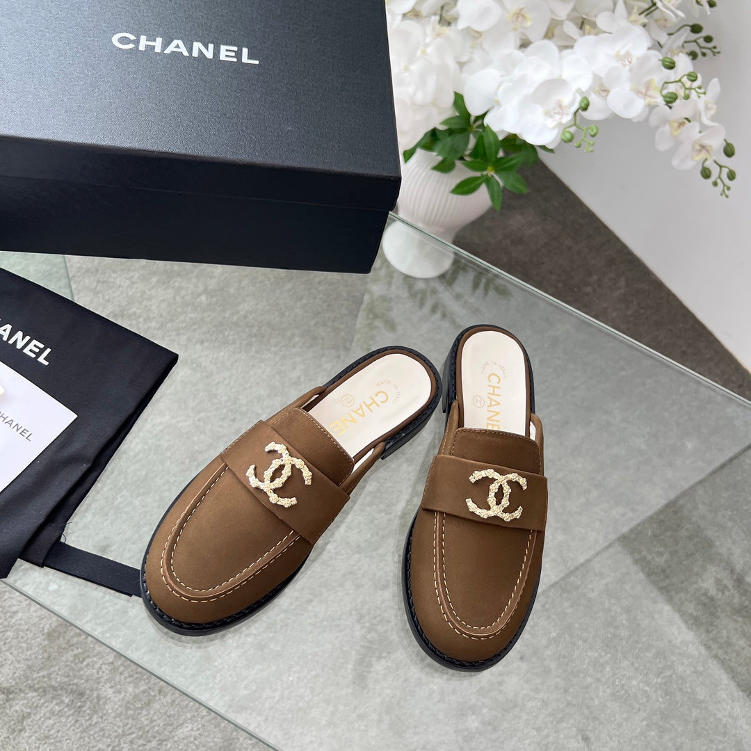 CC 25 Mule Dark Brown Calfskin Gold Double C - Product Image 7
