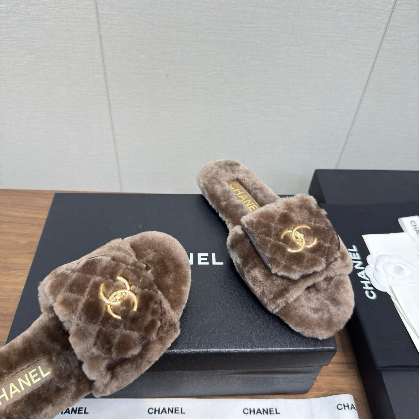Chanel 25 Slipper Brown Smooth Lambwool 465600 - Product Image 8