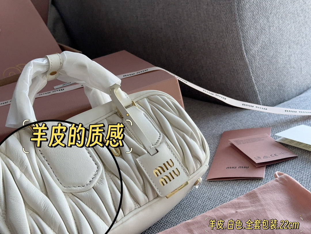 NAPPA 42 BAG IN OAK LEATHER - Product Image 8