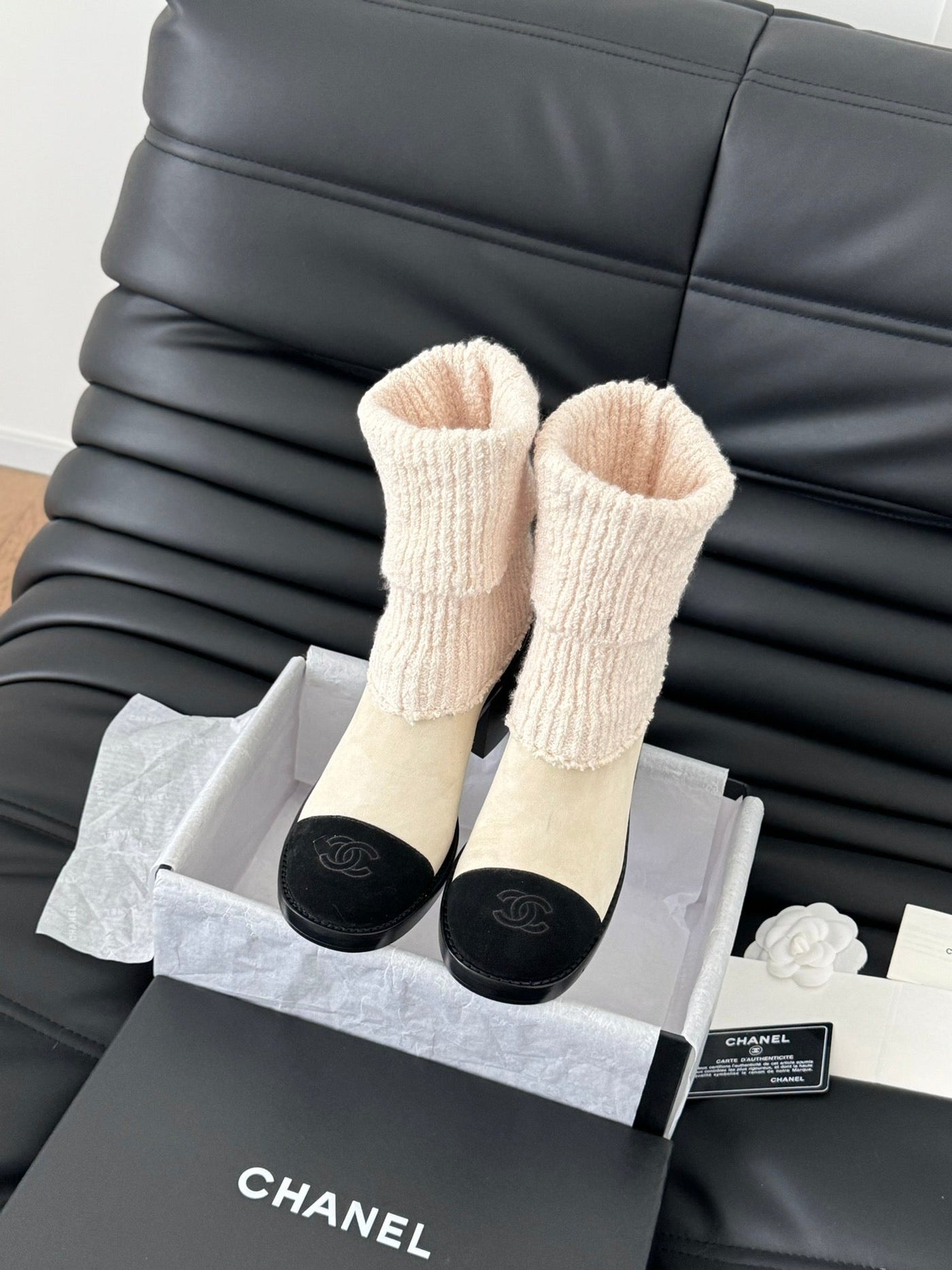 CC 25 new sock boots white black knit wool suede 458777 - Product Image 9
