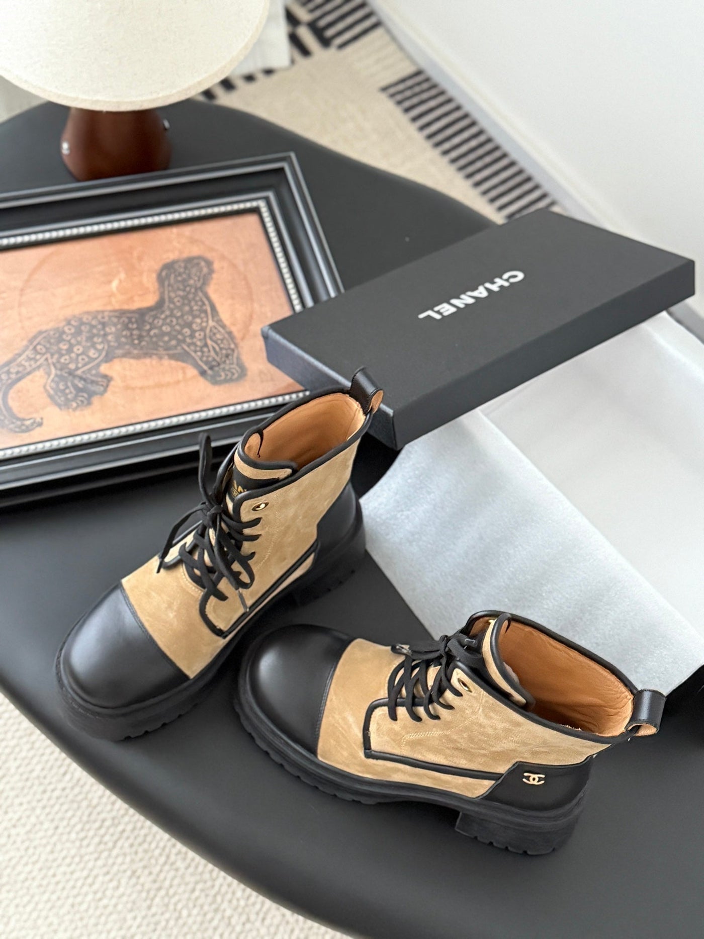 CC 25 ankle boots beige black suede sheepskin 458765 - Product Image 5
