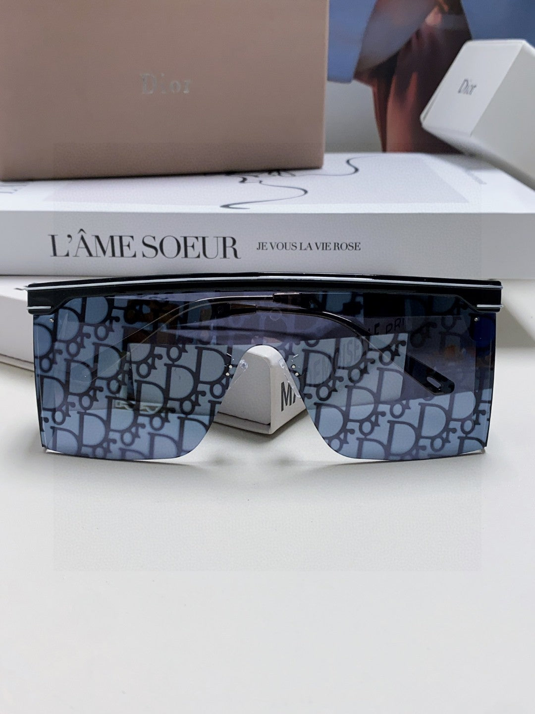OBLIQUE SUNGLASS CLUB M1U IN BLACK ACETATE - Product Image 6