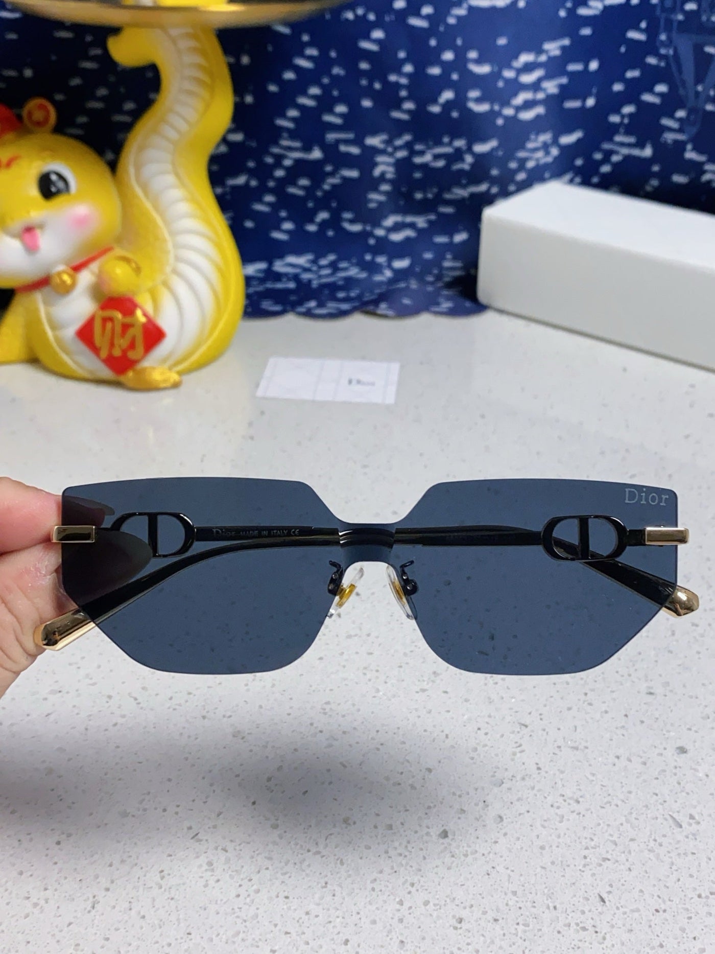 MONTAIGNE SUNGLASS 563194 IN GOLD METAL GREY LENSES - Product Image 2