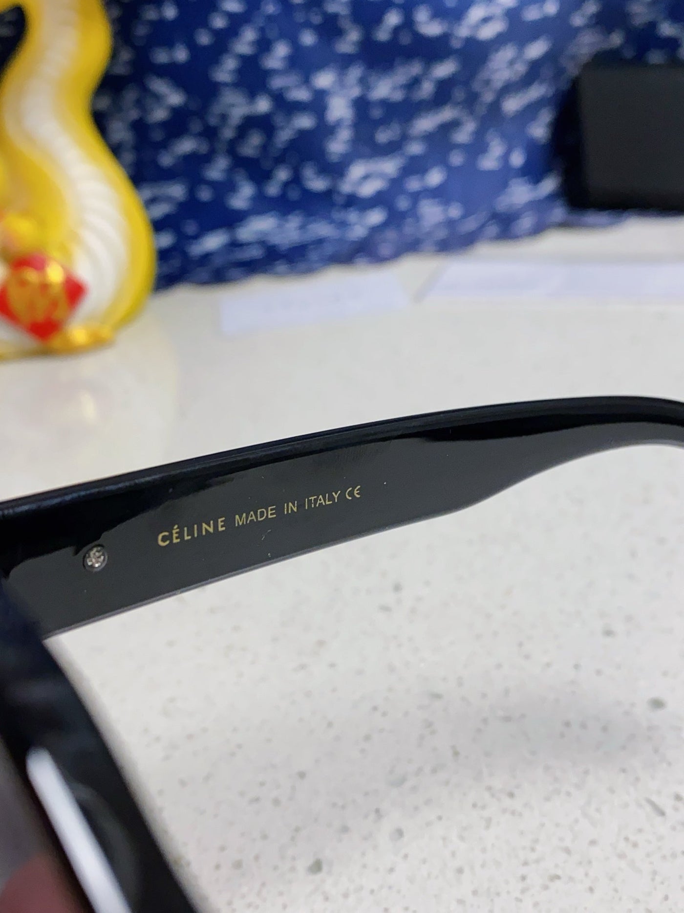 TRIOMPHE SQUARE SUNGLASS 566743 IN BLACK ACETATE GRADIENT SMOKE LENSES - Product Image 6