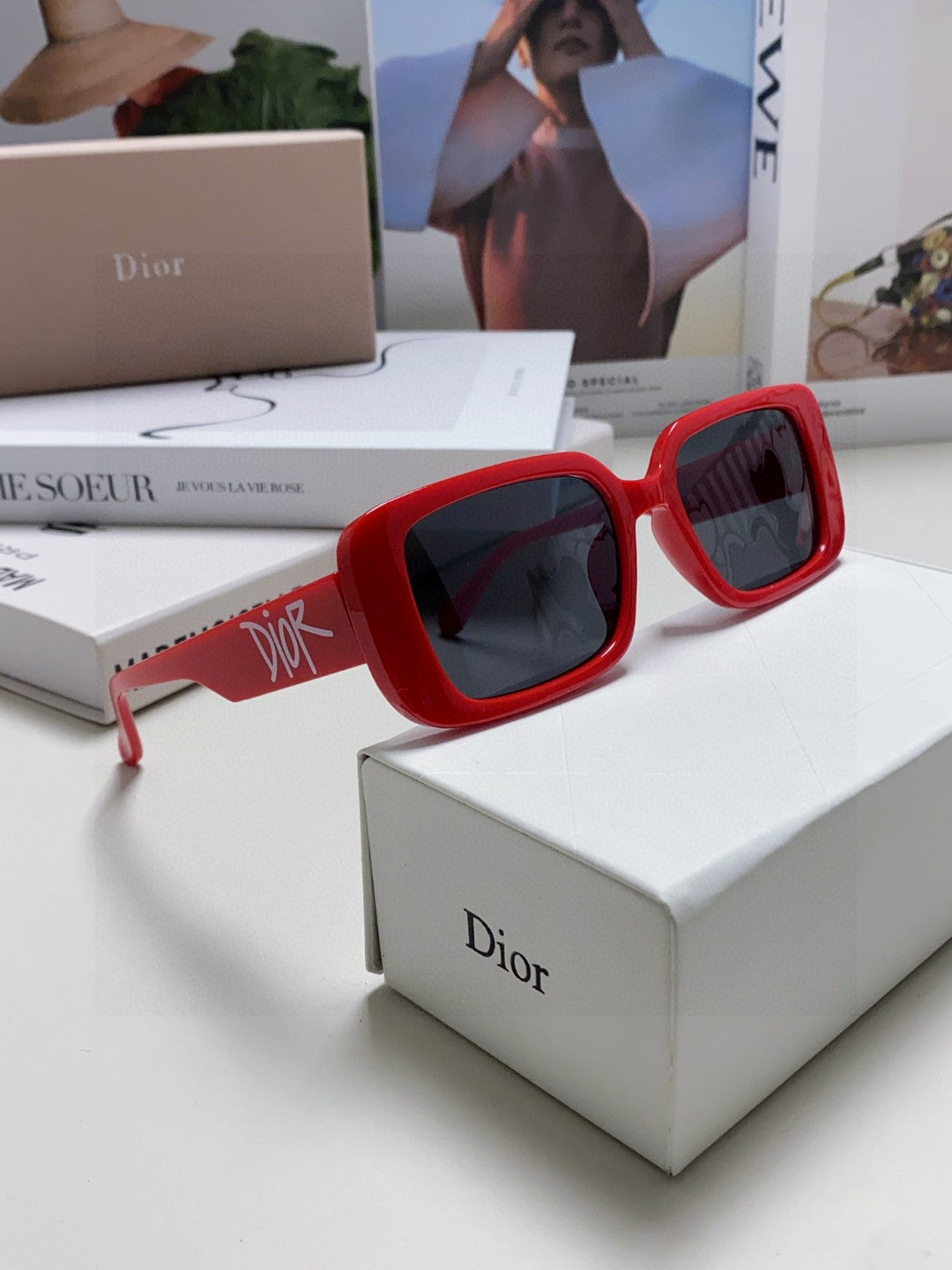 MONTAIGNE SUNGLASS 571592 IN RED ACETATE TEXT LOGO - Product Image 8