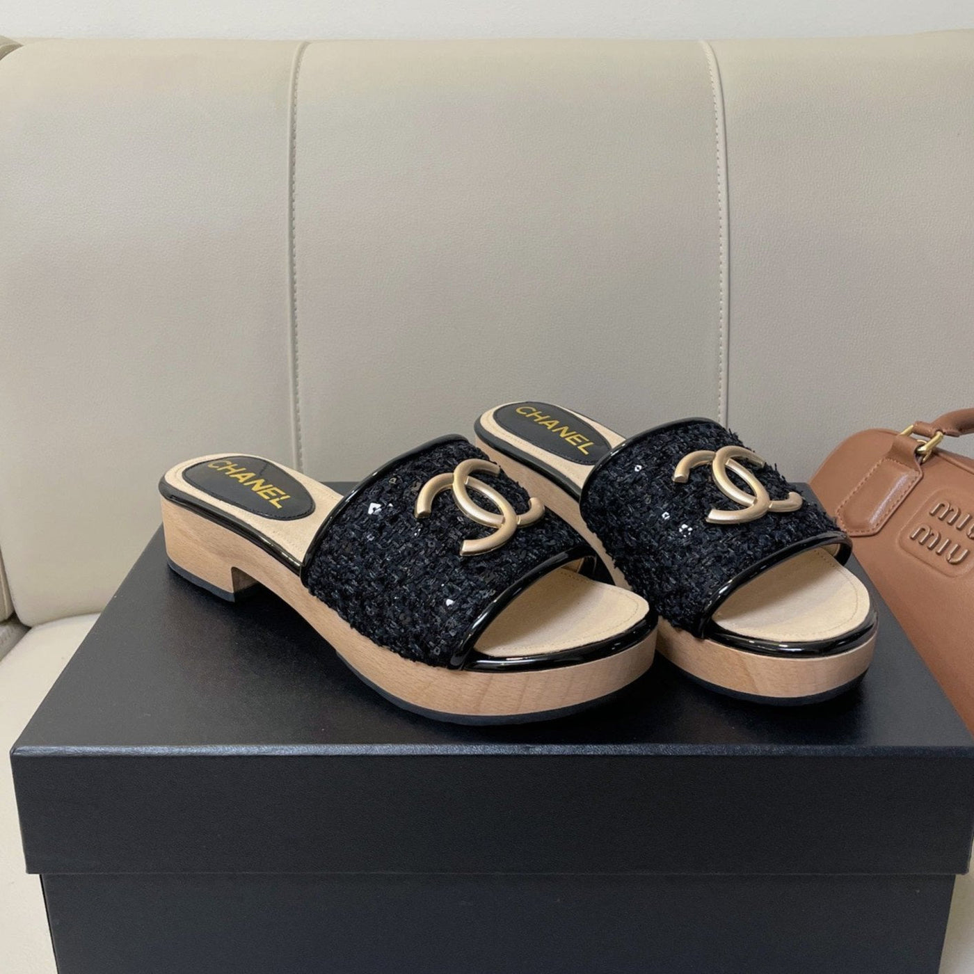 cc mule sandal 45 black tweed beige calfskin | Studio Nafay