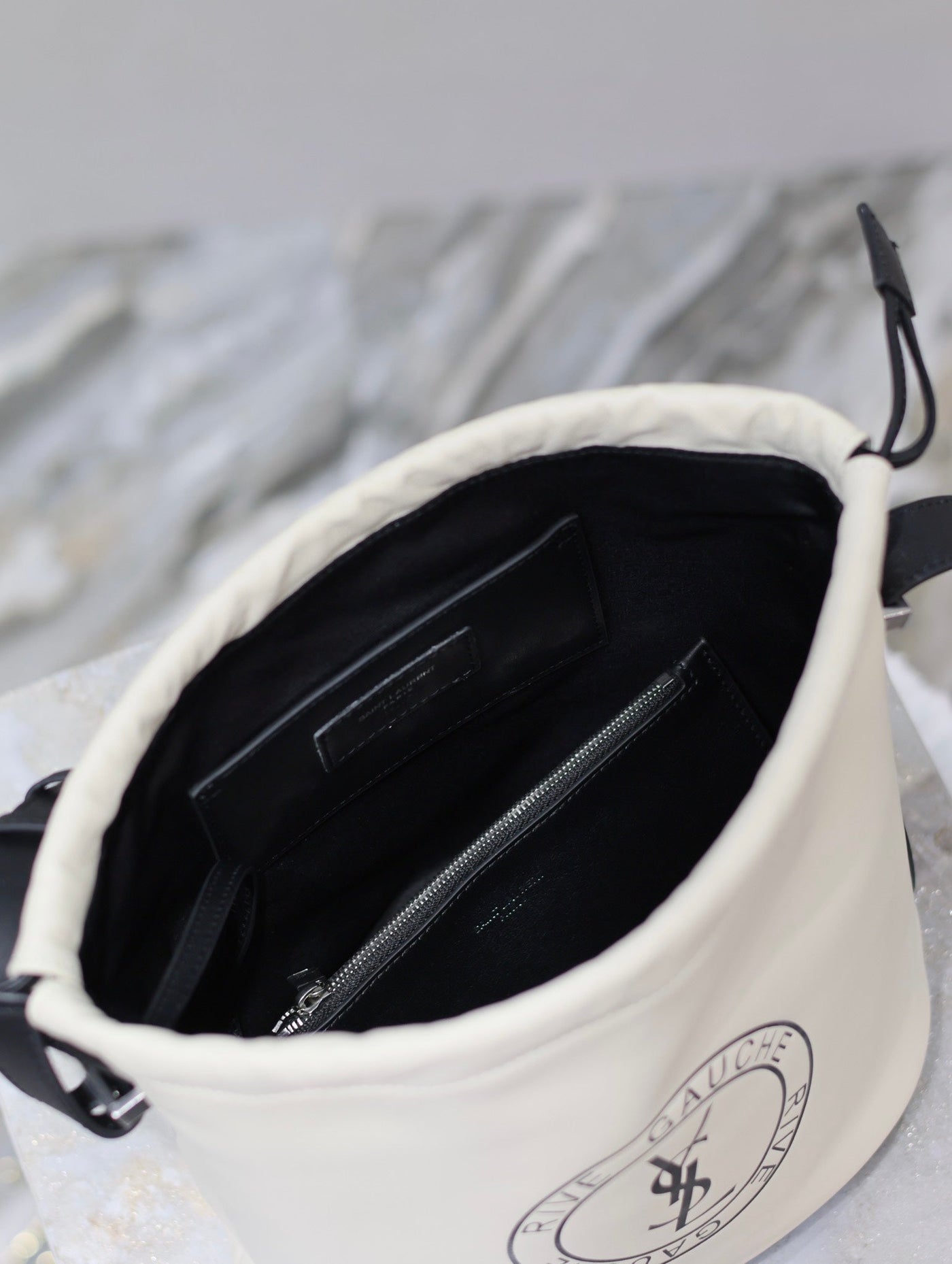 RIVE GAUCHE BUCKET BAG 23 IN WHITE CALFSKIN - Product Image 3