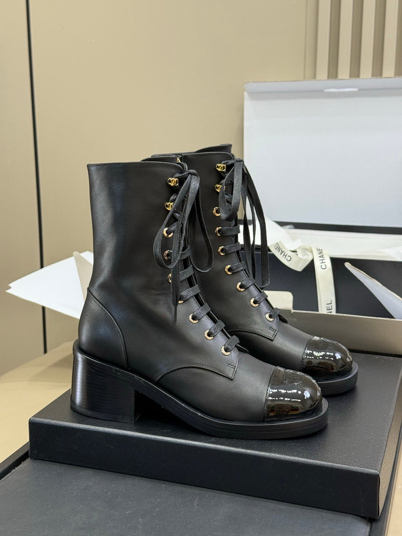 CC 25 Martin Boot Black Calfskin 408584 - Product Image 8