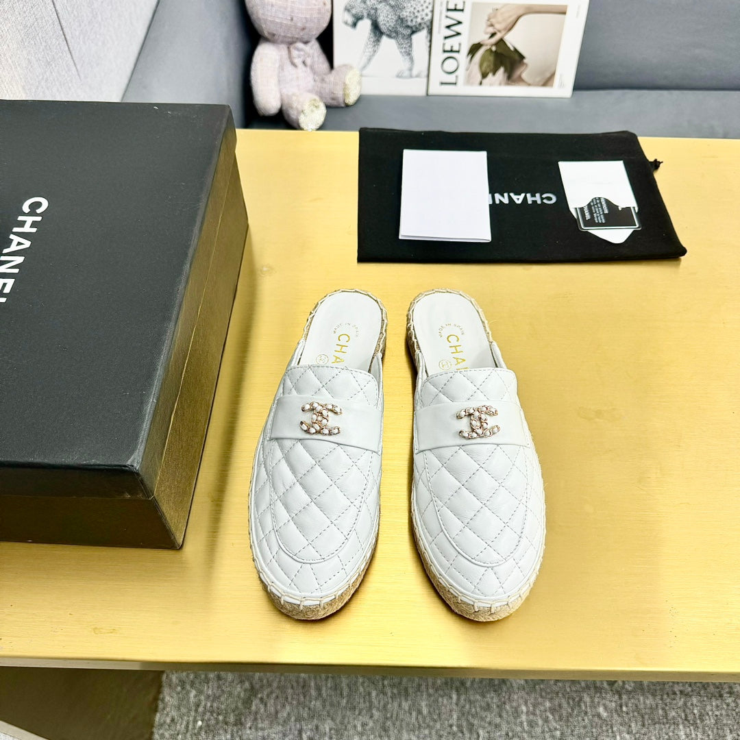 mule white quilted calfskin - Product Image 2