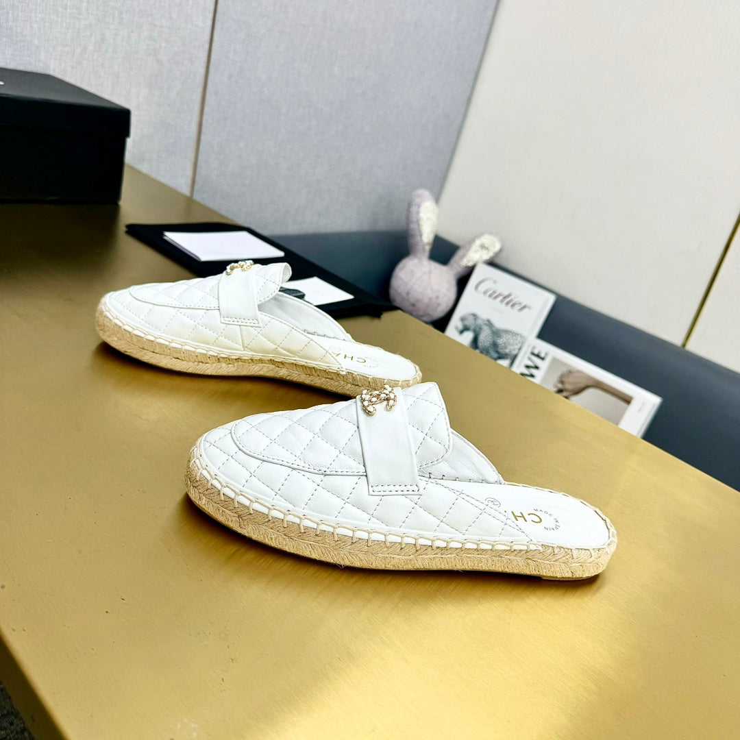 mule white quilted calfskin - Product Image 4