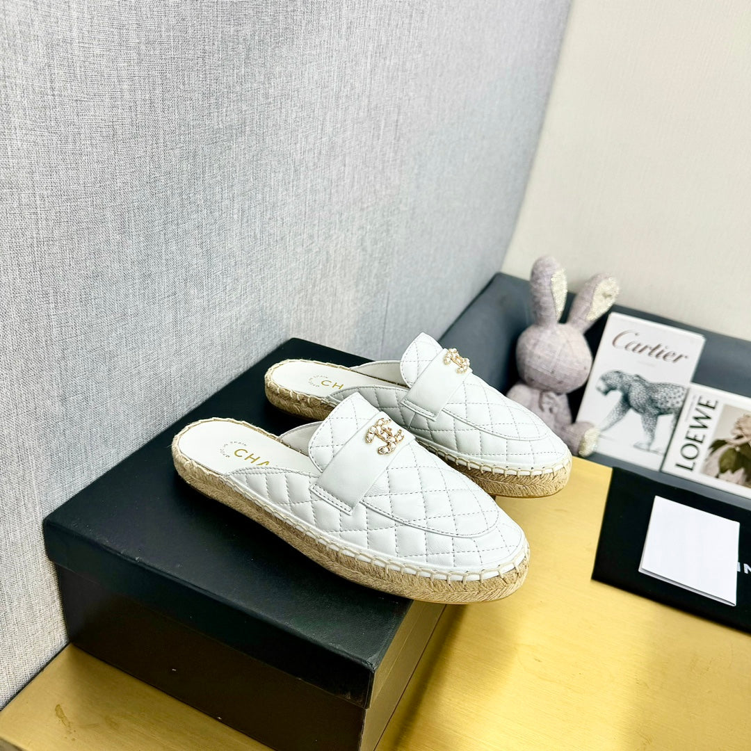 mule white quilted calfskin - Product Image 9