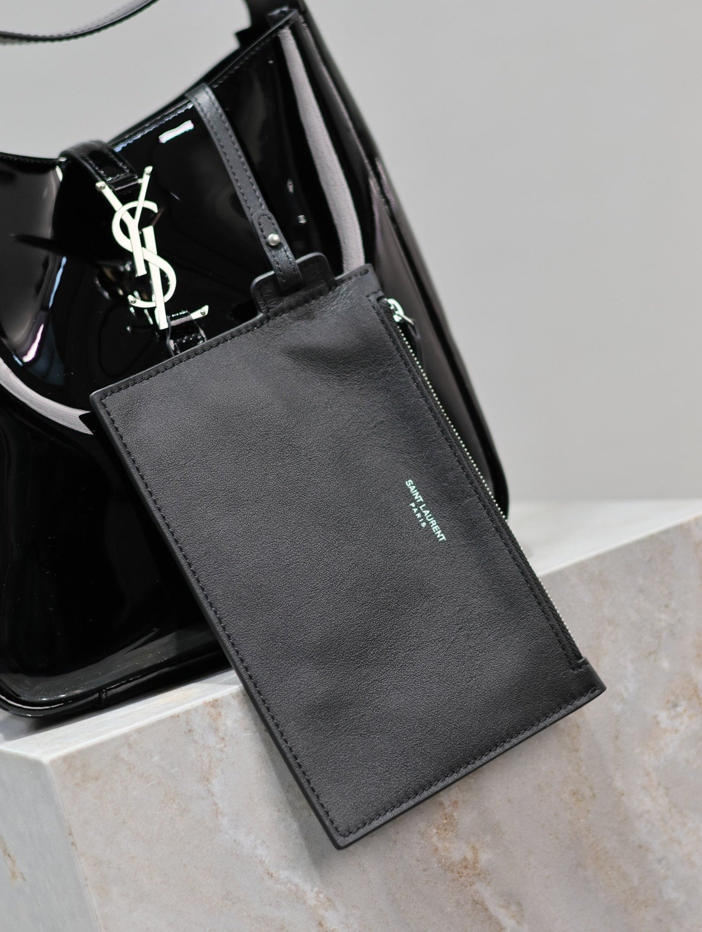 le 5a7 small 23cm black patent calfskin - Product Image 8