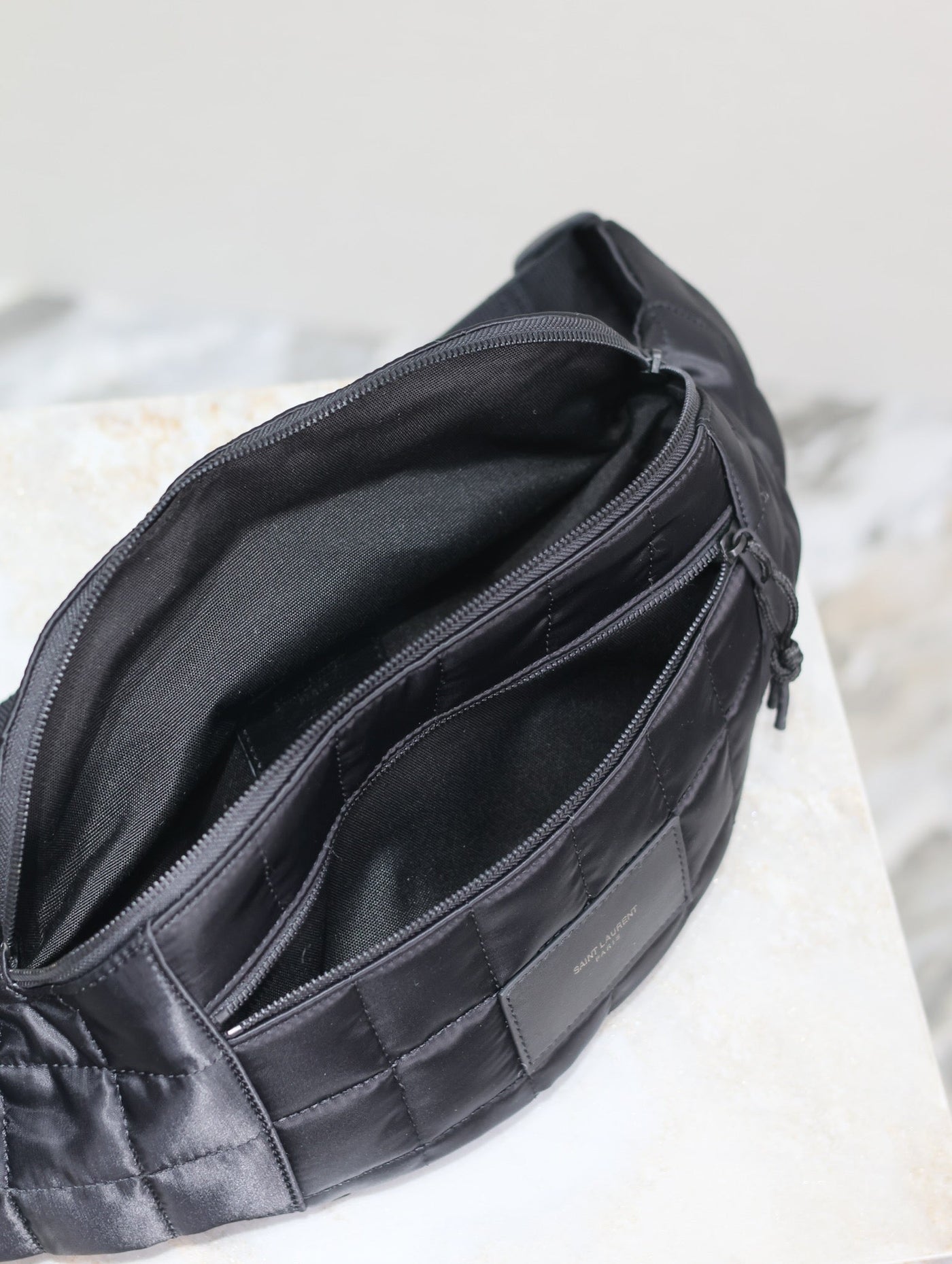 CROSSBODY BAG 24 IN BLACK PLAID NYLON - Product Image 7