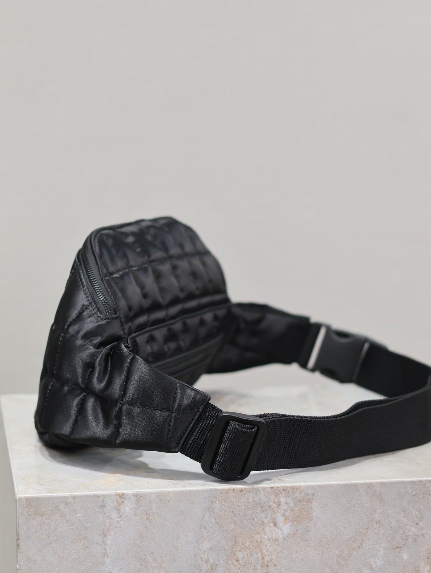 CROSSBODY BAG 24 IN BLACK PLAID NYLON - Product Image 9