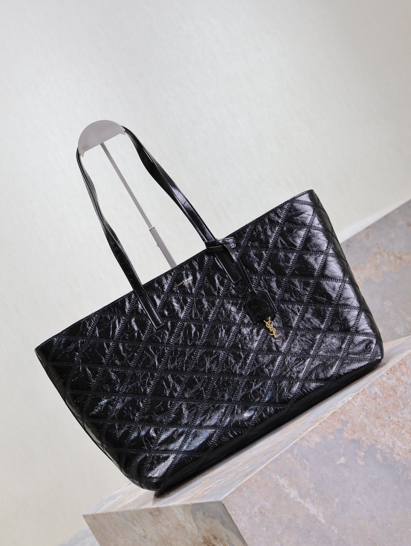 SHOPPING TOTE BAG 38 IN BLACK CRUMPLED CALFSKIN - Product Image 5