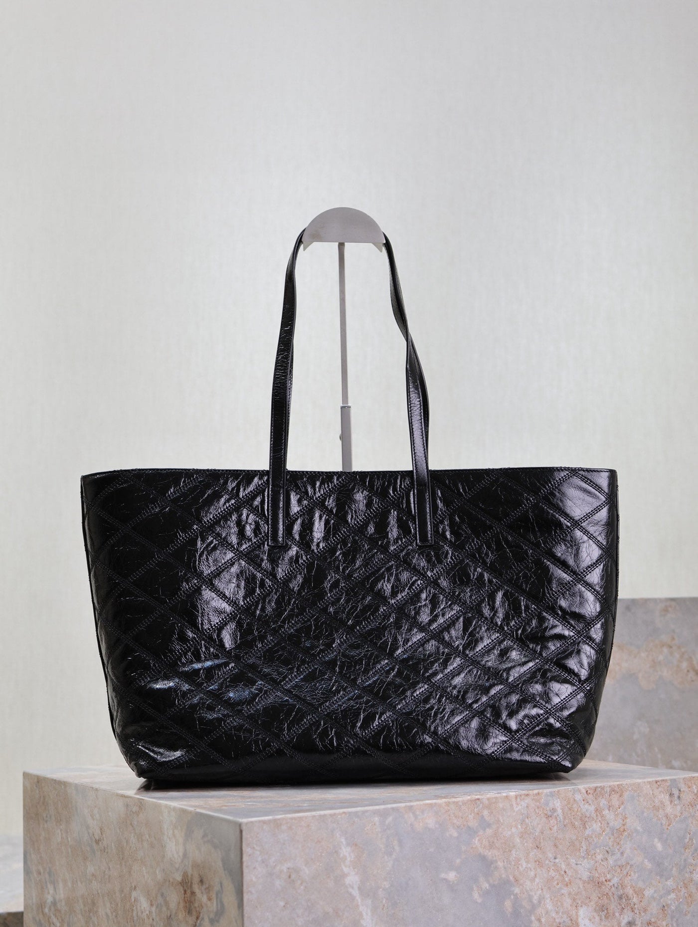 SHOPPING TOTE BAG 38 IN BLACK CRUMPLED CALFSKIN - Product Image 2