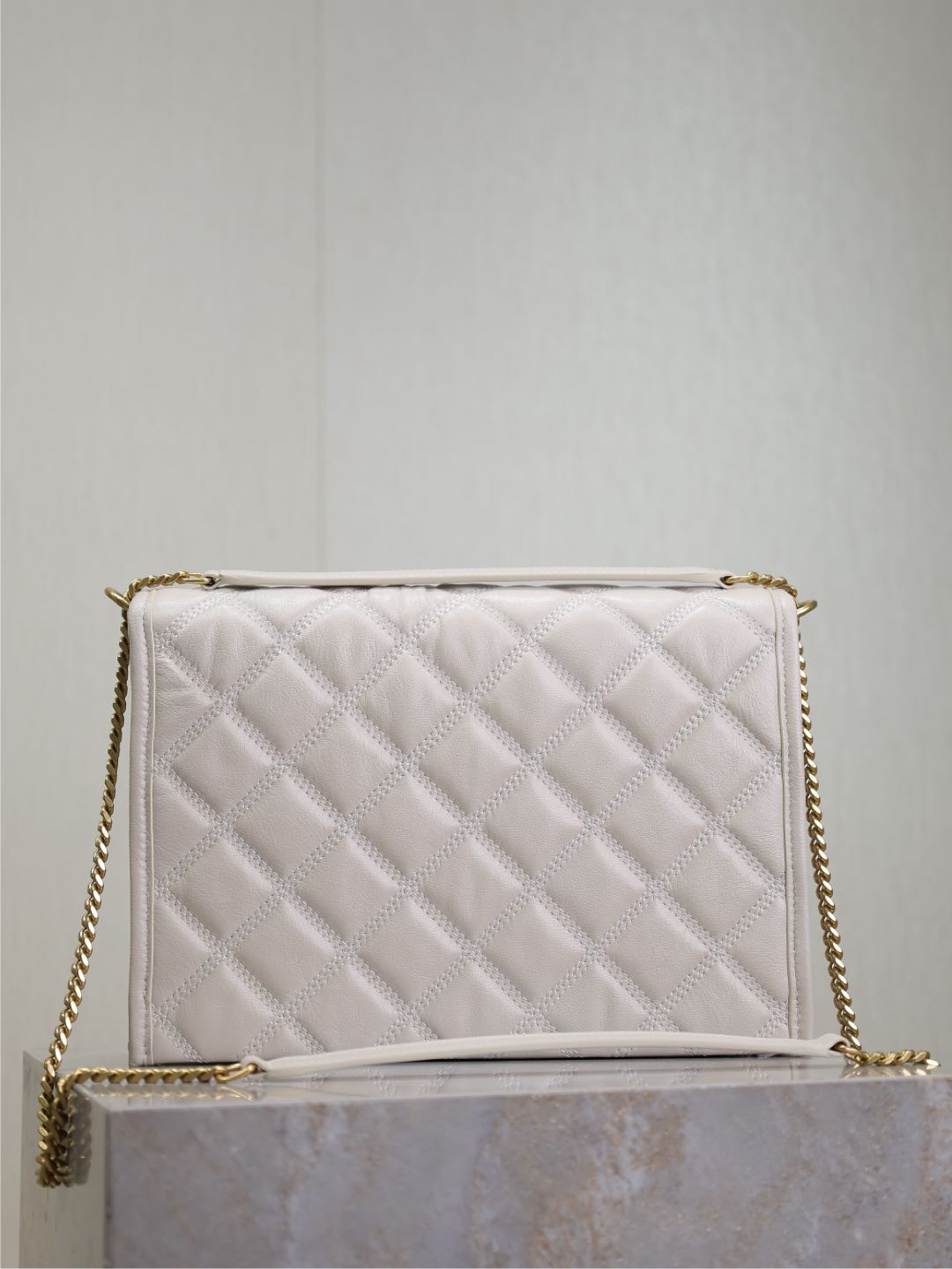 BECKY 26 IN WHITE QUILTED LAMBSKIN GOLD HARDWARE - Product Image 8