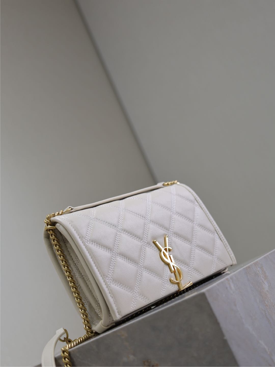 BECKY 22 IN WHITE QUILTED LAMBSKIN GOLD HARDWARE - Product Image 3