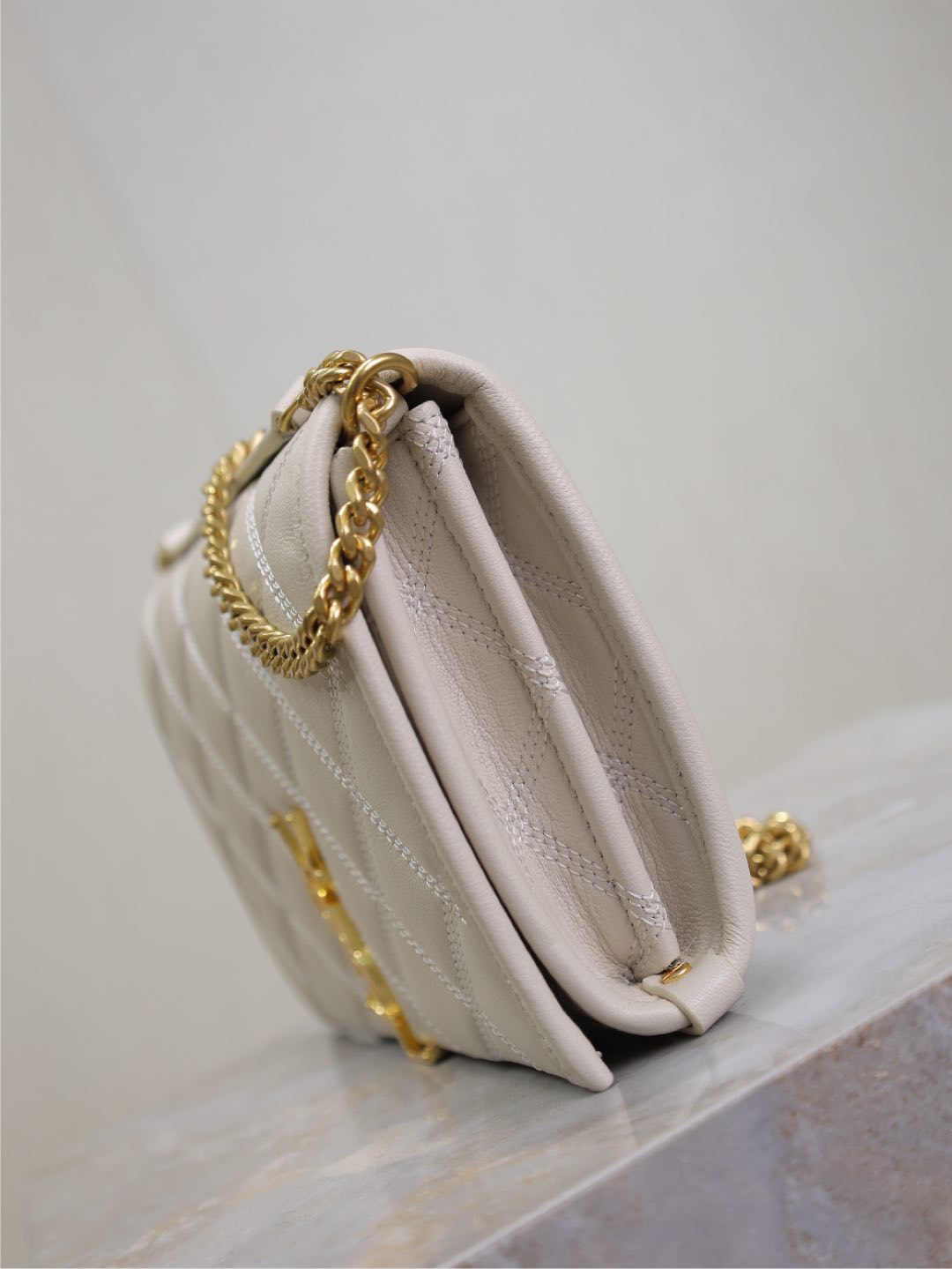BECKY 22 IN WHITE QUILTED LAMBSKIN GOLD HARDWARE - Product Image 5