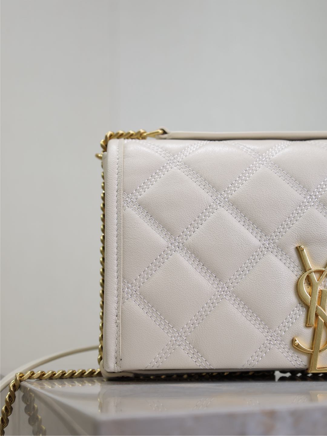 BECKY 22 IN WHITE QUILTED LAMBSKIN GOLD HARDWARE - Product Image 9