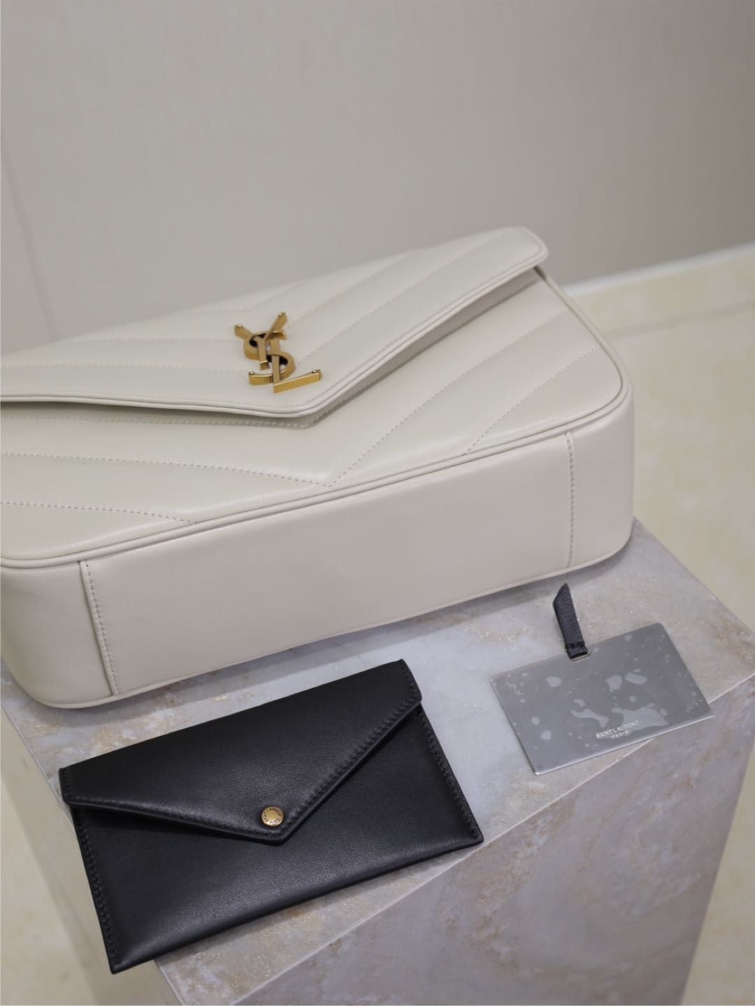 LOULOU MEDIUM 29 IN WHITE SHEEPSKIN GOLD HARDWARE - Product Image 3