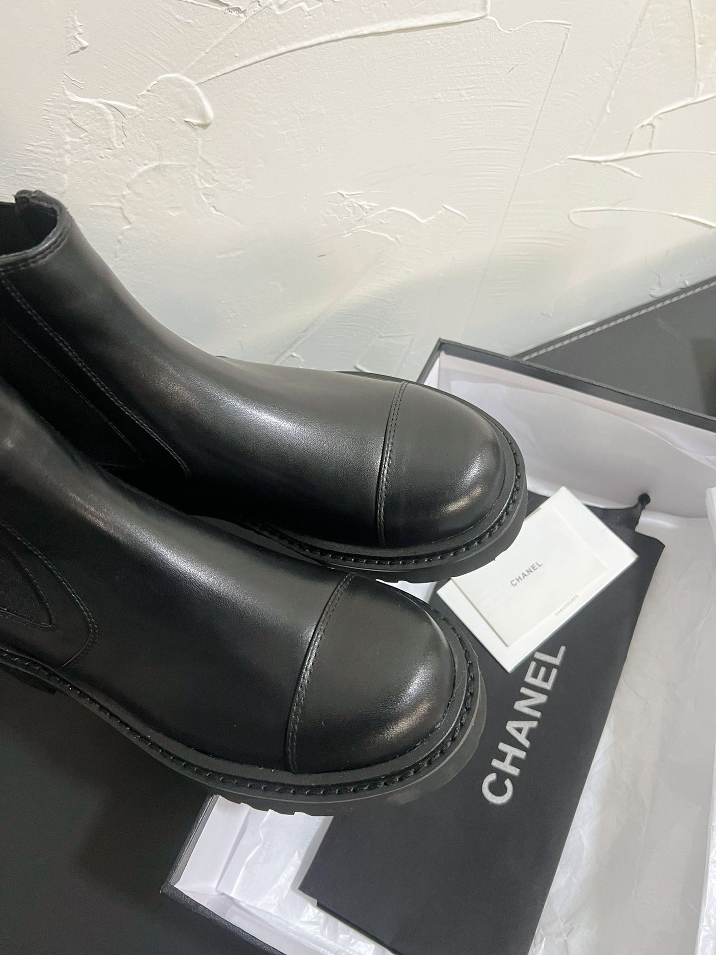 CC Chelsea Ankle Boots In Black Cowhide 949682 - Product Image 5